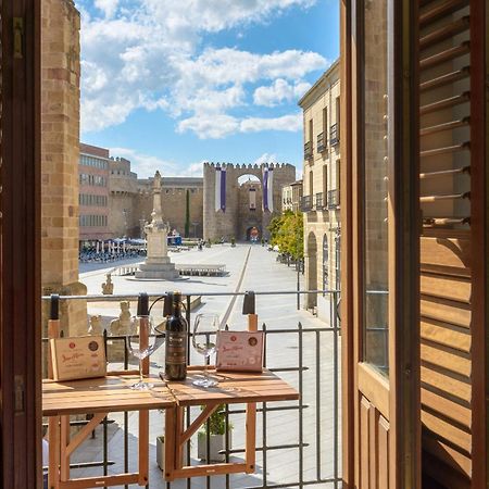 Balcony View To Avila'S Alcazar ภายนอก รูปภาพ