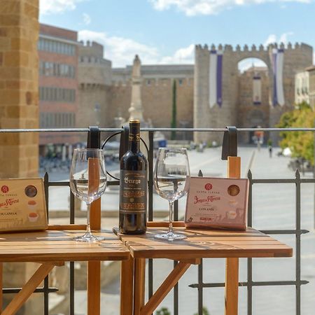 Balcony View To Avila'S Alcazar ภายนอก รูปภาพ